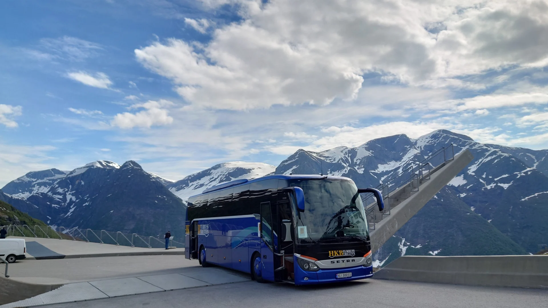 HKB Turbuss på fjellvei mot Hafjell